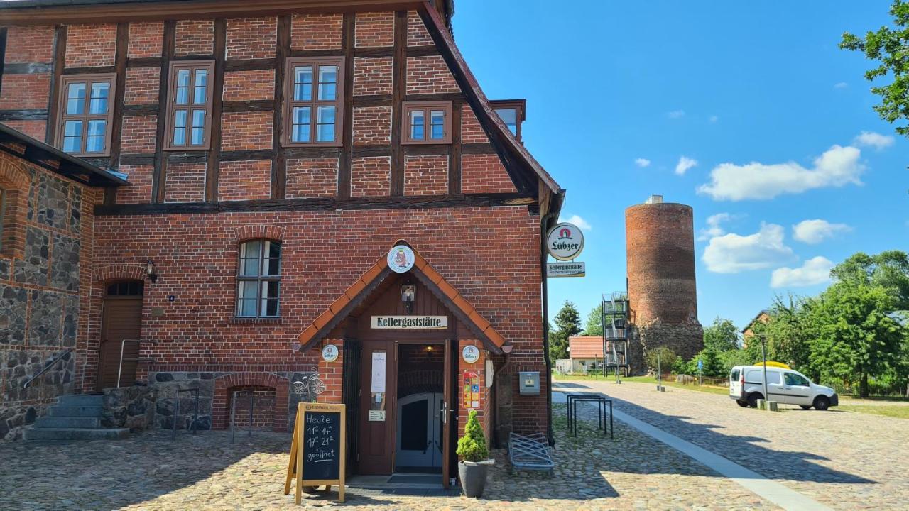 ホテル Schloss Rothenklempenow エクステリア 写真